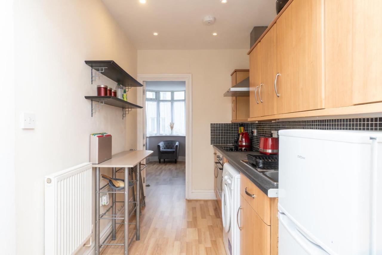 Spacious 2 Bed Southville Flat Near Harbourside Bristol Dış mekan fotoğraf