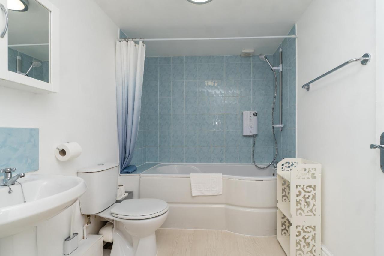 Spacious 2 Bed Southville Flat Near Harbourside Bristol Dış mekan fotoğraf